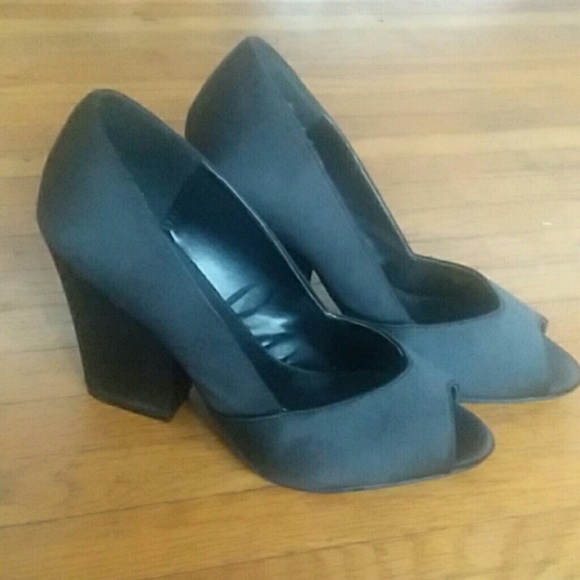 Forever 21 Shoes - Forever 21 Peep-toe Block Heels